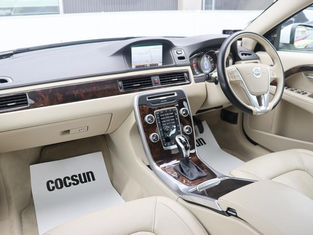 Ｖ７０ Ｔ５　クラシック　ｈａｒｍａｎ／ｋａｒｄｏｎプレミアムオーディオ　チルトアップ機構付サンルーフ　パーフォレーテッドレザーシート　シートヒーター　シートクーラー　アーバンウッドパネル　ドライブレコーダー　禁煙車（17枚目）