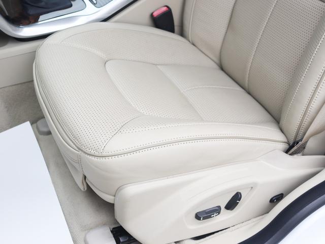 Ｖ７０ Ｔ５　クラシック　ｈａｒｍａｎ／ｋａｒｄｏｎプレミアムオーディオ　チルトアップ機構付サンルーフ　パーフォレーテッドレザーシート　シートヒーター　シートクーラー　アーバンウッドパネル　ドライブレコーダー　禁煙車（33枚目）