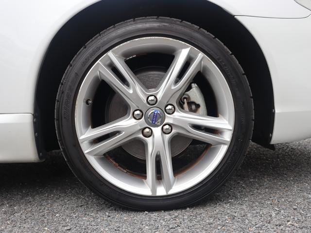 Ｖ７０ Ｔ５　クラシック　ｈａｒｍａｎ／ｋａｒｄｏｎプレミアムオーディオ　チルトアップ機構付サンルーフ　パーフォレーテッドレザーシート　シートヒーター　シートクーラー　アーバンウッドパネル　ドライブレコーダー　禁煙車（47枚目）