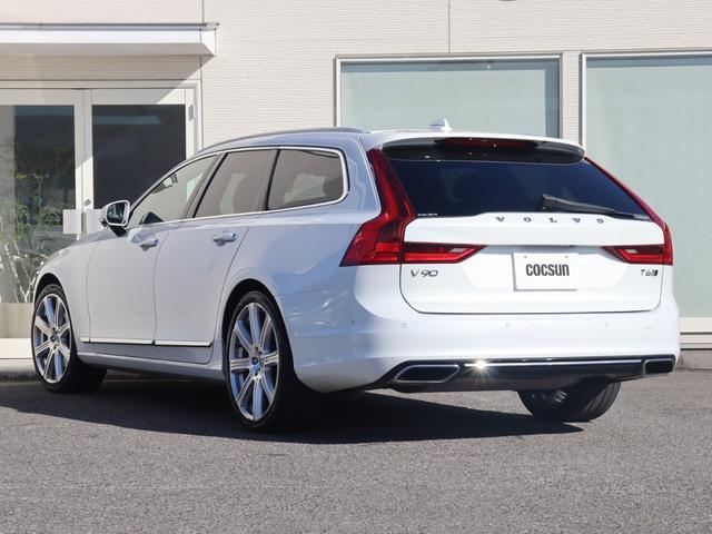 Ｖ９０ Ｔ６　ＡＷＤ　インスクリプション　Ｂｏｗｅｒｓ＆Ｗｉｌｋｉｎｓプレミアムオーディオ　パノラマガラスサンルーフ　パーフォレーテッドファインナッパレザー　シートヒーター　シートベンチレーション　ステアリングヒーター　マッサージ機能　禁煙車（10枚目）