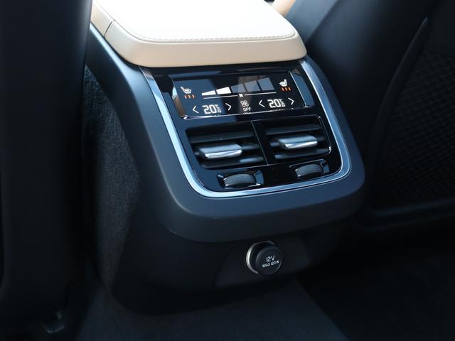 Ｖ９０ Ｔ６　ＡＷＤ　インスクリプション　Ｂｏｗｅｒｓ＆Ｗｉｌｋｉｎｓプレミアムオーディオ　パノラマガラスサンルーフ　パーフォレーテッドファインナッパレザー　シートヒーター　シートベンチレーション　ステアリングヒーター　マッサージ機能　禁煙車（38枚目）