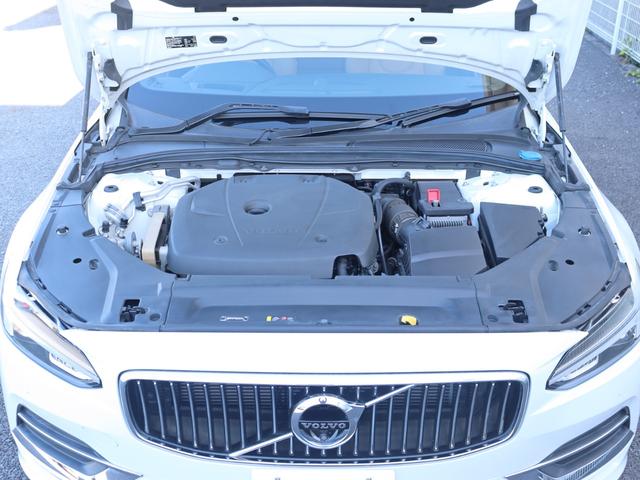 Ｖ９０ Ｔ６　ＡＷＤ　インスクリプション　Ｂｏｗｅｒｓ＆Ｗｉｌｋｉｎｓプレミアムオーディオ　パノラマガラスサンルーフ　パーフォレーテッドファインナッパレザー　シートヒーター　シートベンチレーション　ステアリングヒーター　マッサージ機能　禁煙車（43枚目）