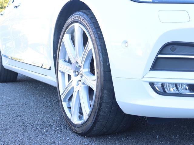 Ｖ９０ Ｔ６　ＡＷＤ　インスクリプション　Ｂｏｗｅｒｓ＆Ｗｉｌｋｉｎｓプレミアムオーディオ　パノラマガラスサンルーフ　パーフォレーテッドファインナッパレザー　シートヒーター　シートベンチレーション　ステアリングヒーター　マッサージ機能　禁煙車（47枚目）