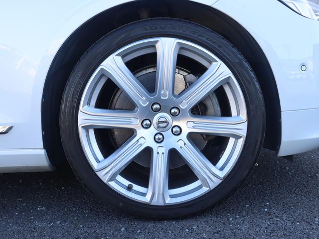 Ｖ９０ Ｔ６　ＡＷＤ　インスクリプション　Ｂｏｗｅｒｓ＆Ｗｉｌｋｉｎｓプレミアムオーディオ　パノラマガラスサンルーフ　パーフォレーテッドファインナッパレザー　シートヒーター　シートベンチレーション　ステアリングヒーター　マッサージ機能　禁煙車（49枚目）