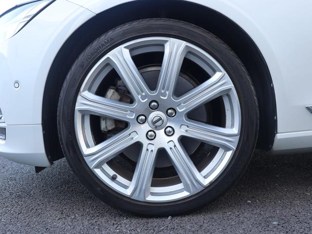 Ｖ９０ Ｔ６　ＡＷＤ　インスクリプション　Ｂｏｗｅｒｓ＆Ｗｉｌｋｉｎｓプレミアムオーディオ　パノラマガラスサンルーフ　パーフォレーテッドファインナッパレザー　シートヒーター　シートベンチレーション　ステアリングヒーター　マッサージ機能　禁煙車（52枚目）