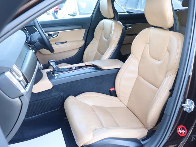 Ｖ９０ クロスカントリー　Ｔ５　ＡＷＤ　サマム　１９インチアルミホイール　パーフォレーテッドファインナッパレザー　マッサージ機能　シートヒーター　シートベンチレーション　リアエアコン　ナビゲーション　３６０°ビューカメラ　ドライブレコーダー　禁煙車（33枚目）