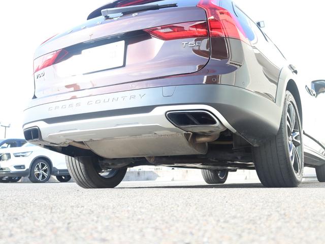 Ｖ９０ クロスカントリー　Ｔ５　ＡＷＤ　サマム　１９インチアルミホイール　パーフォレーテッドファインナッパレザー　マッサージ機能　シートヒーター　シートベンチレーション　リアエアコン　ナビゲーション　３６０°ビューカメラ　ドライブレコーダー　禁煙車（42枚目）