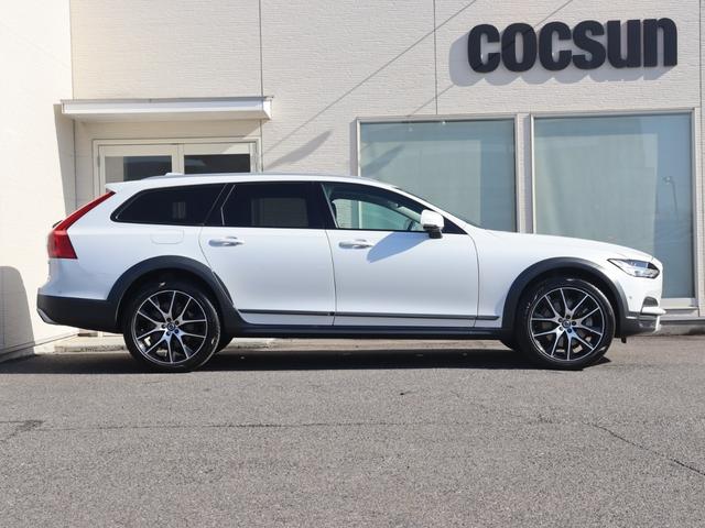 V90 クロスカントリー T6 AWD サマム エアサスペンション Bowers&Wilkinsプレミアムオーディオ パノラマガラスサンルーフ ポールスターエンジニアードソフトウェア ドライブレコーダー パーフォレーテッドファインナッパレザー 禁煙(7枚目)