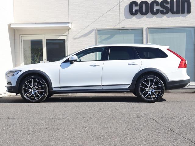 V90 クロスカントリー T6 AWD サマム エアサスペンション Bowers&Wilkinsプレミアムオーディオ パノラマガラスサンルーフ ポールスターエンジニアードソフトウェア ドライブレコーダー パーフォレーテッドファインナッパレザー 禁煙(11枚目)