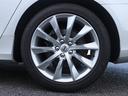 【最大91項目の点検整備】ボルボに精通した整備士が、車両の状態について最大91項目に及ぶチェック基準で厳密な点検整備を実施します。納車時には点検整備内容を記録した点検整備記録簿をお渡しします。