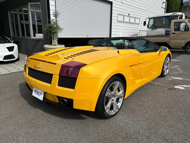 ガヤルド・スパイダー ベースグレード　ｅギア　４ＷＤ（7枚目）