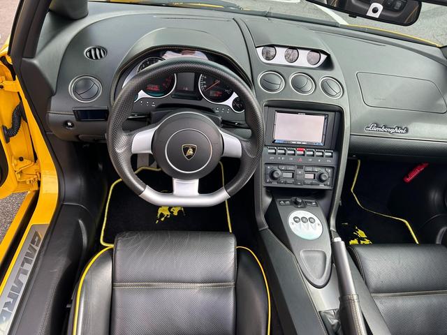 ガヤルド・スパイダー ベースグレード　ｅギア　４ＷＤ（12枚目）