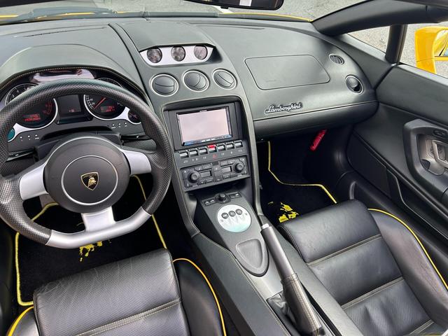 ガヤルド・スパイダー ベースグレード　ｅギア　４ＷＤ（13枚目）