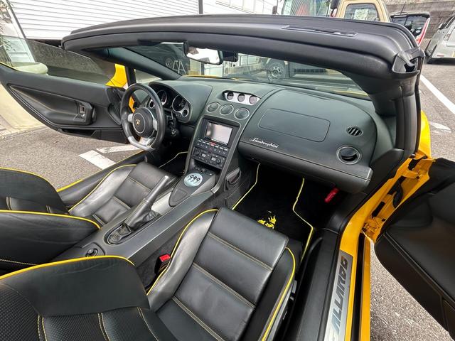 ガヤルド・スパイダー ベースグレード　ｅギア　４ＷＤ（17枚目）