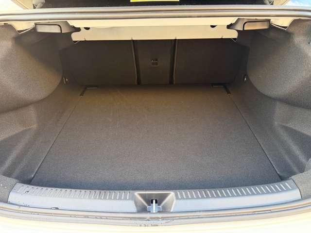 Aクラスセダン A200d セダン AMGラインパッケージ アドバンスドPKG MP202501(11枚目)