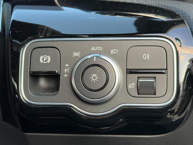 Ａクラス Ａ１８０　スタイル　ＡＭＧライン　レーダーセーフティ／ナビゲーションＰＫＧ（35枚目）