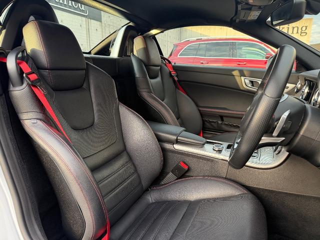 ＳＬＣ ＳＬＣ１８０　スポーツ　ファイナルエディション　ワンオーナー　マジックスカイコントロールパノラミックバリオルーフ（9枚目）