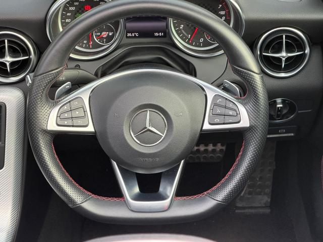 ＳＬＣ ＳＬＣ１８０　スポーツ　ファイナルエディション　ワンオーナー　マジックスカイコントロールパノラミックバリオルーフ（11枚目）