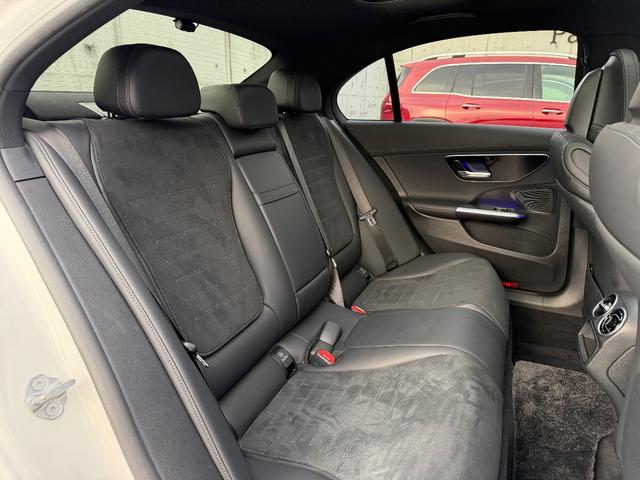 Ｃクラス Ｃ１８０アバンギャルド　ＡＭＧラインパッケージ　ベーシックパッケージ　パノラミックスライディングルーフ（10枚目）