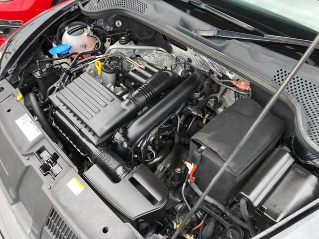 ザ・ビートル Ｒライン　１．４Ｌ　Ｒライン　純正ナビＴＶ　Ｂカメラ　プッシュスタート　スマートキー　３連メーター　純正１７インチアルミ　Ｒスポイラー　Ｂスポット　疲労検知Ｓ　Ｐディスタンス　Ｒトラフィックアラート（29枚目）