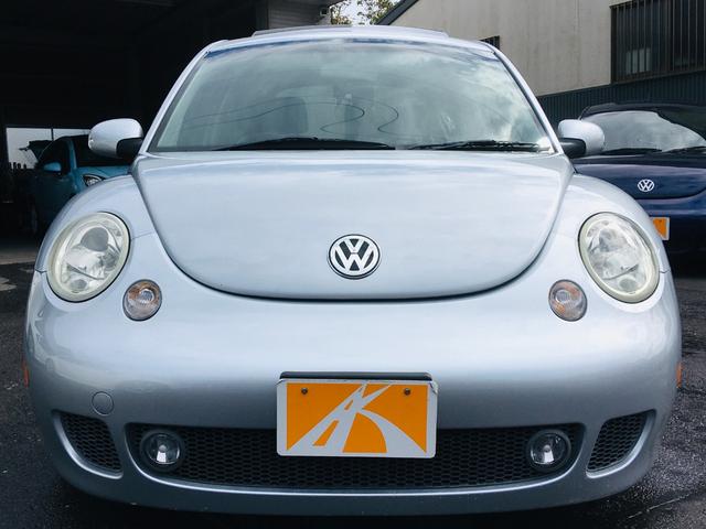 ニュービートル ターボ　後期モデル　希少５ＭＴ車　純正フロント＆リヤエアロバンパー　ブラックスポーツレザーシート　サンルーフ　純正アルミ　キーレス　内装同色パネル　Ｔベルト＆Ｗポンプ交換済　天井＆ドアトリム張替え済み（2枚目）