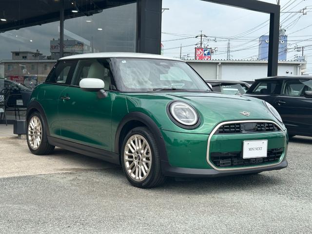 MINI クーパーC フェイバリット・トリム ナビ ETC2.0 アップルカープレイ アンドロイドオート リアカメラ(3枚目)