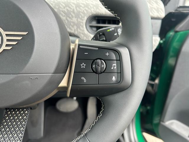 MINI クーパーC フェイバリット・トリム ナビ ETC2.0 アップルカープレイ アンドロイドオート リアカメラ(25枚目)