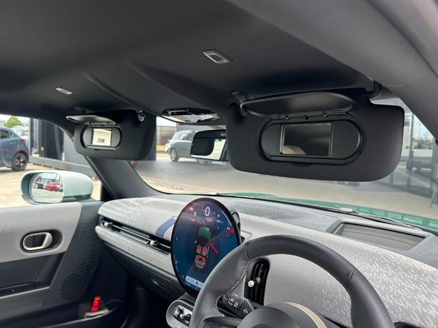 MINI クーパーC フェイバリット・トリム ナビ ETC2.0 アップルカープレイ アンドロイドオート リアカメラ(37枚目)