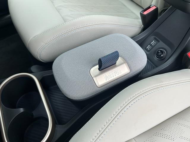 MINI クーパーC フェイバリット・トリム ナビ ETC2.0 アップルカープレイ アンドロイドオート リアカメラ(45枚目)
