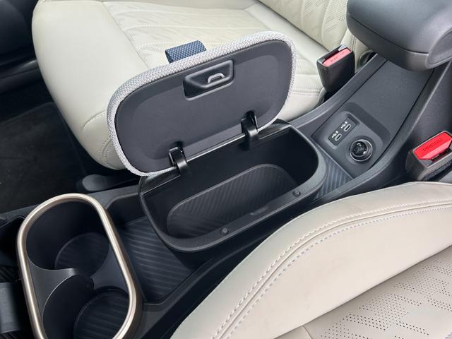 MINI クーパーC フェイバリット・トリム ナビ ETC2.0 アップルカープレイ アンドロイドオート リアカメラ(46枚目)