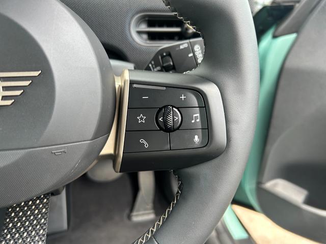 MINI クーパーC クラシック・トリム ナビ アップルカープレイ アンドロイドオート リアカメラ(25枚目)