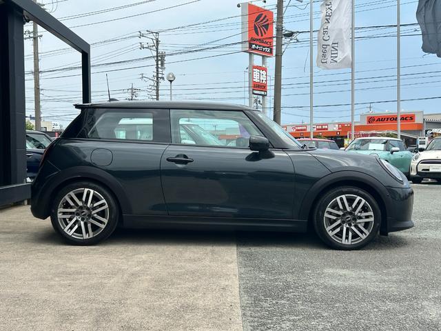 MINI クーパーS クラシック・トリム ナビ ETC2.0 アップルカープレイ アンドリロイドオート シートヒーター ハンドルヒーター アラウンドビューモニター(4枚目)