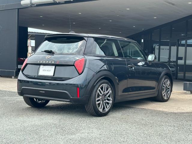 MINI クーパーS クラシック・トリム ナビ ETC2.0 アップルカープレイ アンドリロイドオート シートヒーター ハンドルヒーター アラウンドビューモニター(5枚目)