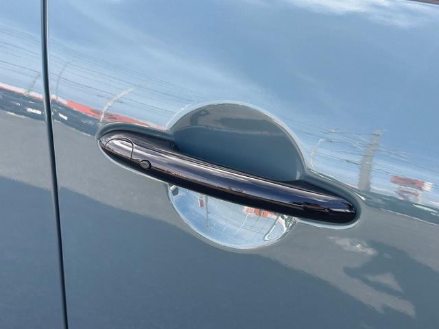 MINI クーパーSD クロスオーバー オール4 レザーシート シートヒーター 電動シート アップルカープレイ ETC2.0 リアカメラ PDC前後 衝突軽減ブレーキ ブラックエクステリア 18インチ 電動ゲート 社外地デジチューナー ドラレコ前後(14枚目)