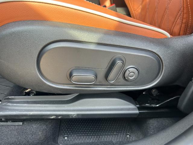 MINI クーパーSD クロスオーバー オール4 レザーシート シートヒーター 電動シート アップルカープレイ ETC2.0 リアカメラ PDC前後 衝突軽減ブレーキ ブラックエクステリア 18インチ 電動ゲート 社外地デジチューナー ドラレコ前後(55枚目)