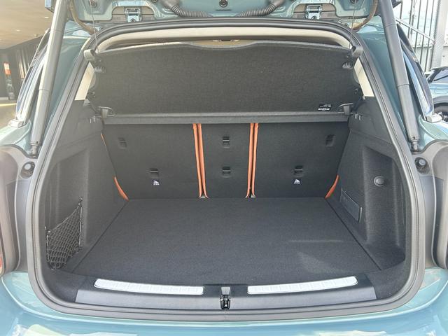 MINI クーパーSD クロスオーバー オール4 レザーシート シートヒーター 電動シート アップルカープレイ ETC2.0 リアカメラ PDC前後 衝突軽減ブレーキ ブラックエクステリア 18インチ 電動ゲート 社外地デジチューナー ドラレコ前後(60枚目)