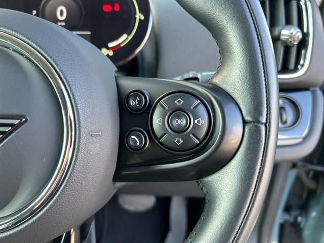 ＭＩＮＩ クーパーＤ　クロスオーバー　タッチパネルナビ　ＥＴＣ２．０　ＬＥＤヘッドライト　リアカメラ　ＰＤＣ前後　コンフォートアクセス　衝突軽減ブレーキ　ＡＣＣ　ＳＯＳコール　１８インチ　デジタルメーター　ヘッドアップディスプレイ（24枚目）