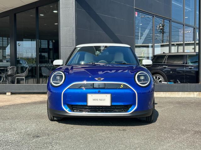 ＭＩＮＩ クーパーＳＥ　クラシック・トリム　フェイバードトリム　ナビ　アップルカープレイ　アンドロイドオート　パワーシート　シートヒーター　ハンドルヒーター　アラウンドビューモニター（2枚目）