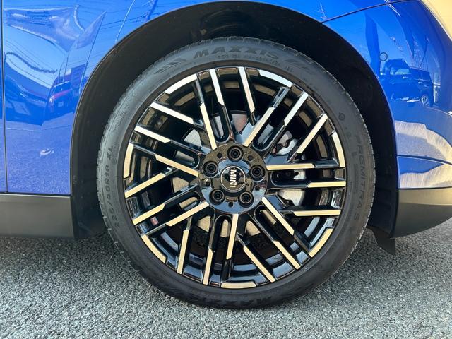 ＭＩＮＩ クーパーＳＥ　クラシック・トリム　フェイバードトリム　ナビ　アップルカープレイ　アンドロイドオート　パワーシート　シートヒーター　ハンドルヒーター　アラウンドビューモニター（17枚目）