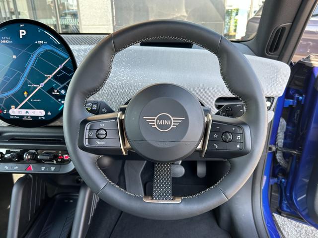 ＭＩＮＩ クーパーＳＥ　クラシック・トリム　フェイバードトリム　ナビ　アップルカープレイ　アンドロイドオート　パワーシート　シートヒーター　ハンドルヒーター　アラウンドビューモニター（22枚目）