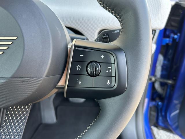 ＭＩＮＩ クーパーＳＥ　クラシック・トリム　フェイバードトリム　ナビ　アップルカープレイ　アンドロイドオート　パワーシート　シートヒーター　ハンドルヒーター　アラウンドビューモニター（24枚目）