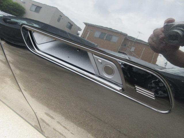 ７シリーズ ７４０ｄ　ｘＤｒｉｖｅ　Ｍスポーツ　サンルーフ／Ｂｏｗｅｒｓ＆Ｗｉｋｉｎｓスピーカー／ブラックレザーシート／ベンチレーションシート／禁煙／デモカー（12枚目）
