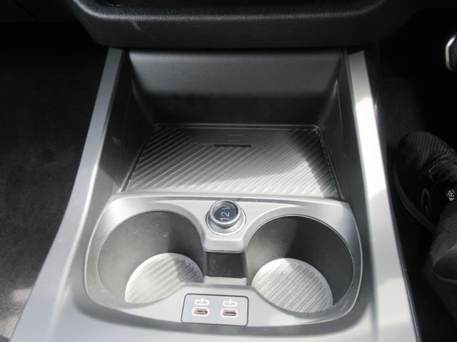 １シリーズ Ｍ１３５　ｘＤｒｉｖｅ　４ＷＤ／カーブドディスプレイ／ヘッドアップディスプレイ／ハーマカードンスピーカー／プライバシーメントガラス／デモカー（27枚目）