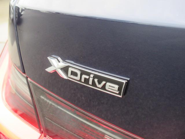 ３シリーズ ３２０ｄ　ｘＤｒｉｖｅツーリング　Ｍスポーツ　オイスターレザー／カーブドディスプレイ／全方位カメラ／アップルカープレイ／シートヒーター／ハンドルヒーター／デモカー（12枚目）