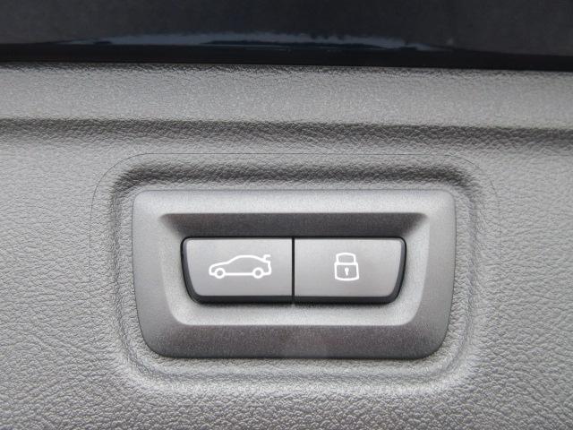 ３シリーズ ３２０ｄ　ｘＤｒｉｖｅツーリング　Ｍスポーツ　オイスターレザー／カーブドディスプレイ／全方位カメラ／アップルカープレイ／シートヒーター／ハンドルヒーター／デモカー（14枚目）