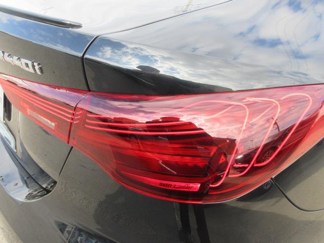 4シリーズ M440i xDriveクーペ カーブドディスプレイ/モカレザーシート/全方位カメラ/アップルカープレイ/HUD/ハーマカードンスピーカー/デモカー(11枚目)