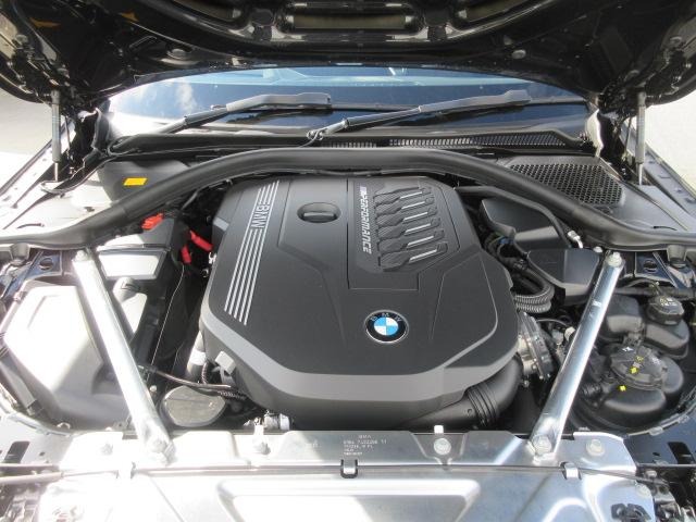 4シリーズ M440i xDriveクーペ カーブドディスプレイ/モカレザーシート/全方位カメラ/アップルカープレイ/HUD/ハーマカードンスピーカー/デモカー(36枚目)