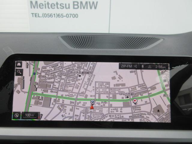 タッチパネルナビとなります。スマホのように使用できます。