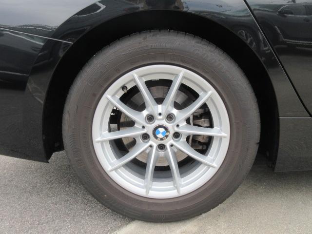 １６インチアロイホイールで迫力があります！