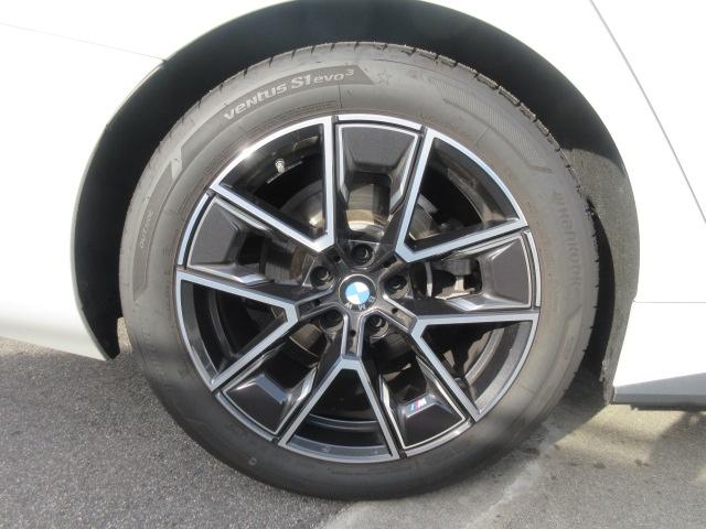 １８インチアロイホイールで迫力があります！